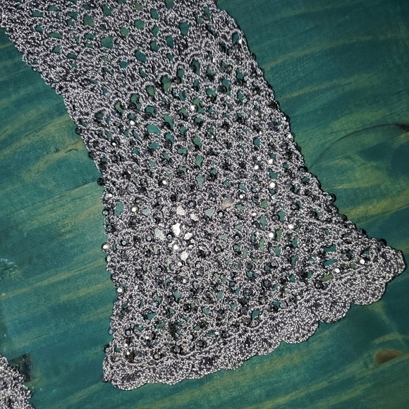 Silver Mesh Top with Bead Detail New Small/Medium - Picture 4 of 10